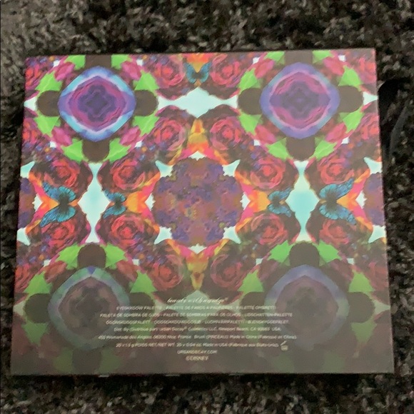 Alice Through The Looking Glass Palette